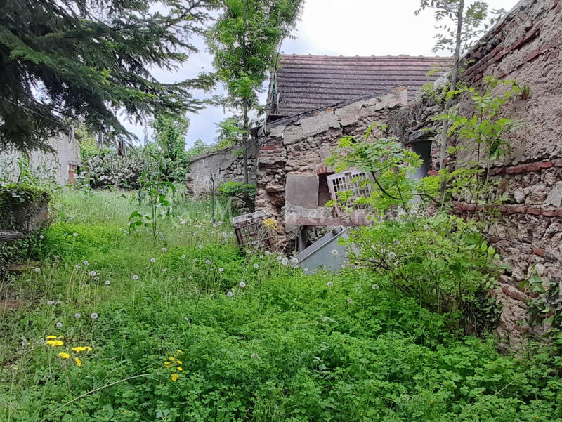 Maison - 250 m² - 12 pièces