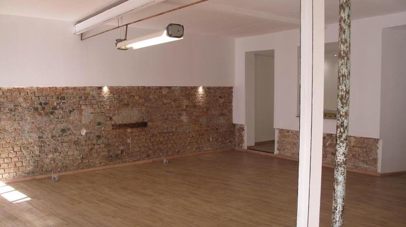 Bureau - 83 m² - 1 pièce