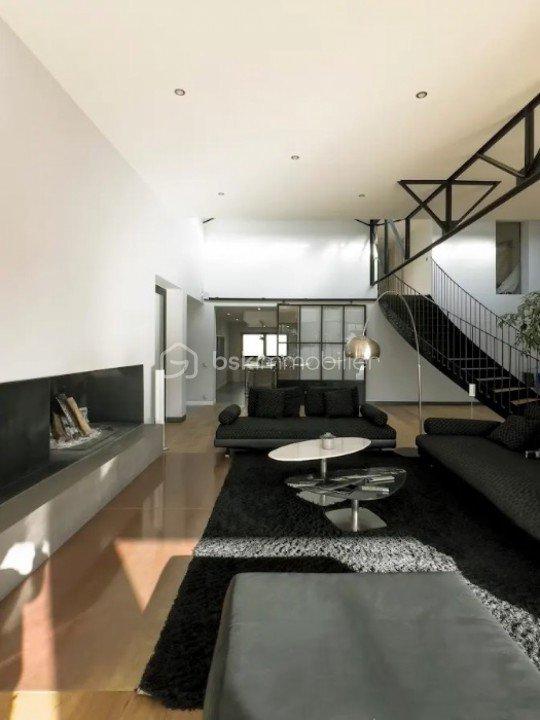 Loft - 494 m² - 10 pièces