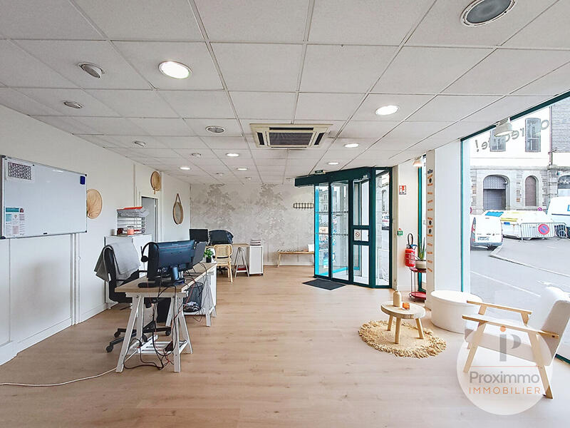 Local commercial - 82 m² - 3 pièces