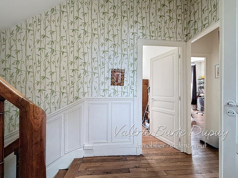 Maison - 184 m² - 7 pièces