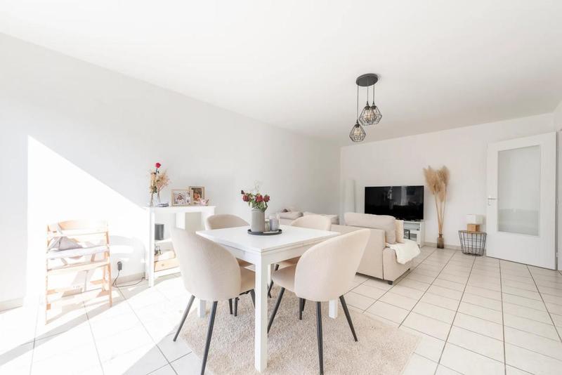 Appartement - 104 m² - 5 pièces