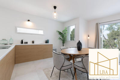 Maison - 92 m² - 4 pièces