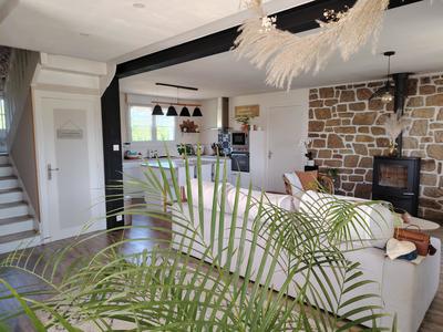 Maison - 145 m² - 6 pièces