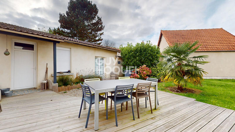 Maison - 95 m² - 5 pièces