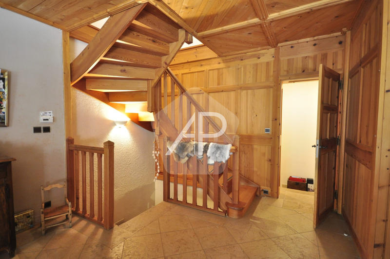 Maison - 251 m² - 10 pièces