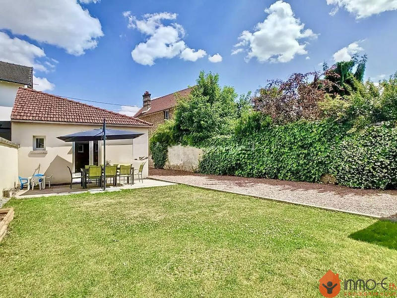 Maison - 150 m² - 6 pièces