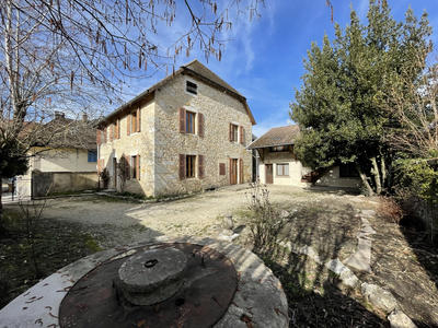 Maison - 170 m² - 7 pièces
