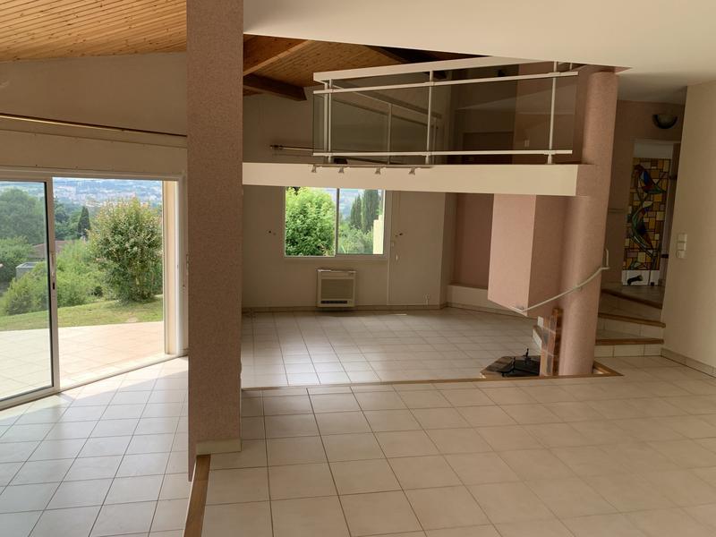 Villa - 220 m² - 6 pièces