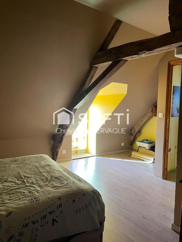 Maison - 157 m² - 7 pièces