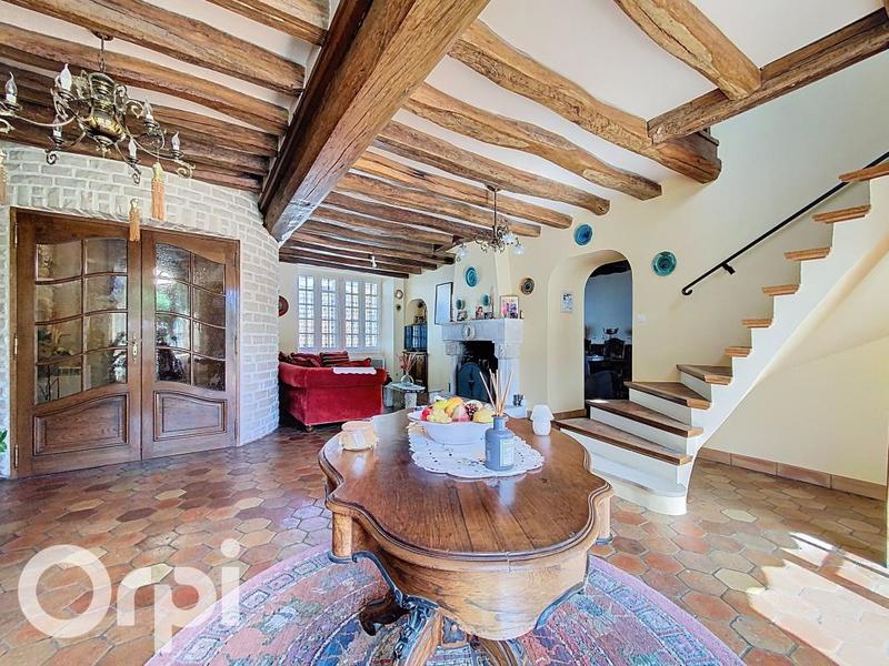 Maison - 180 m² - 9 pièces
