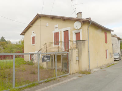 Maison - 90 m² - 6 pièces