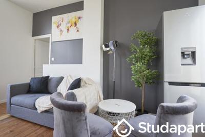 Chambre - 10 m² - 1 pièce