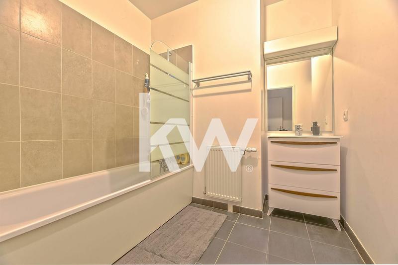 Appartement - 86 m² - 5 pièces