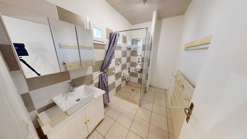 Maison - 95 m² - 5 pièces