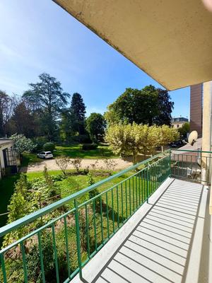 Appartement - 98 m² - 4 pièces