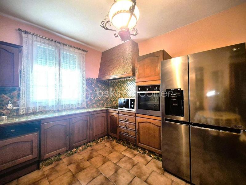 Maison traditionnelle - 162 m² - 6 pièces