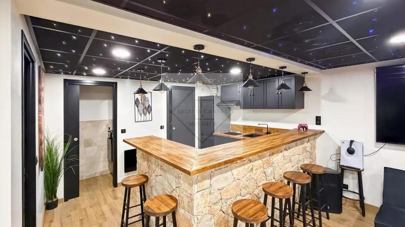 Villa - 170 m² - 6 pièces