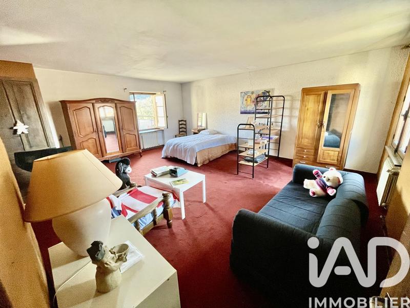 Maison - 194 m² - 7 pièces