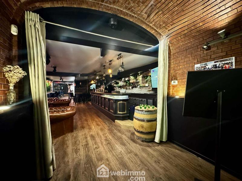 Local commercial - 529 m² - 6 pièces