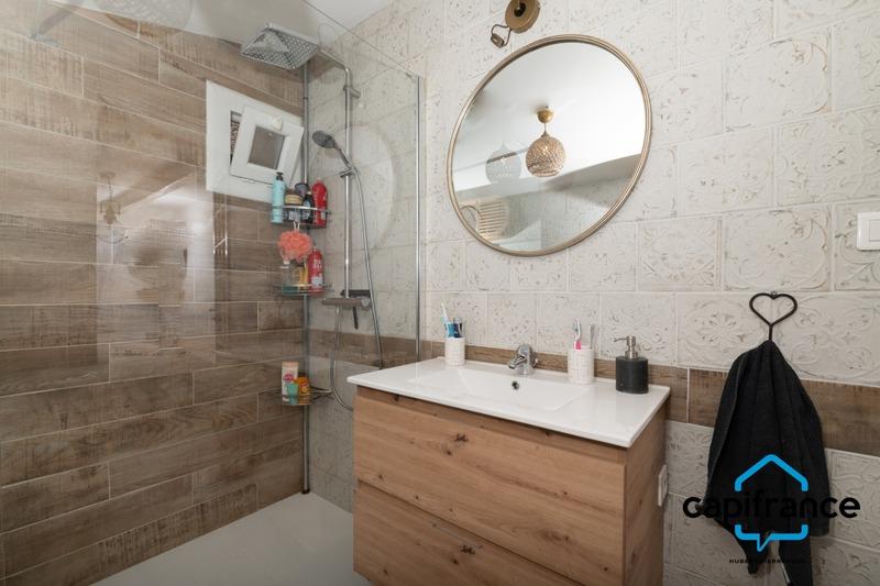 Maison - 175 m² - 7 pièces