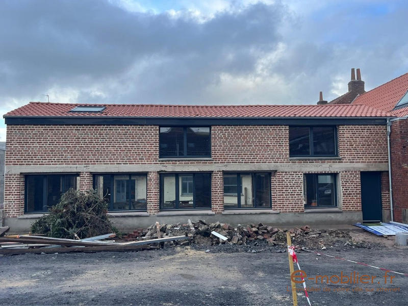 Maison ancienne - 180 m² - 1 pièce