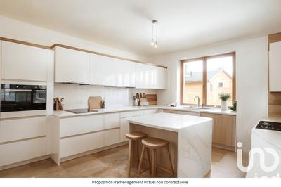 Maison - 105 m² - 4 pièces