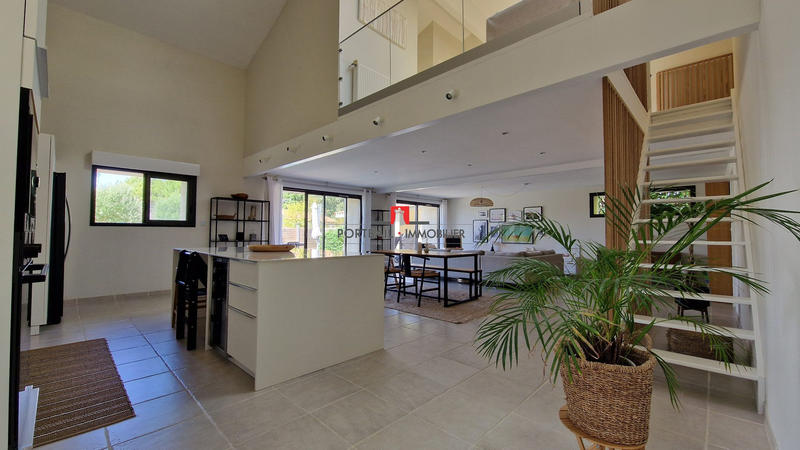 Maison ancienne - 162 m² - 4 pièces