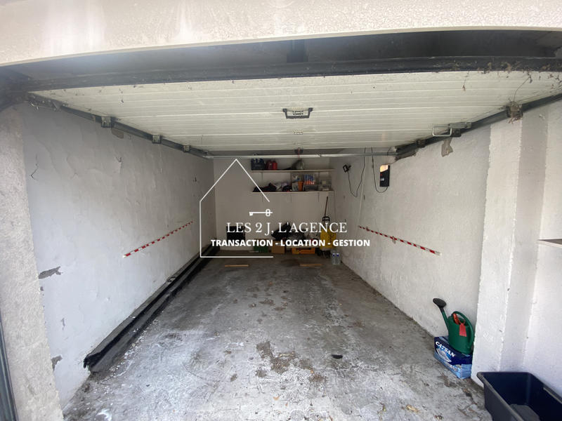 Parking / Garage - 16 m²