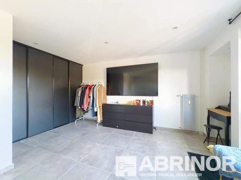 Appartement - 81 m² - 4 pièces