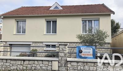 Maison - 95 m² - 5 pièces