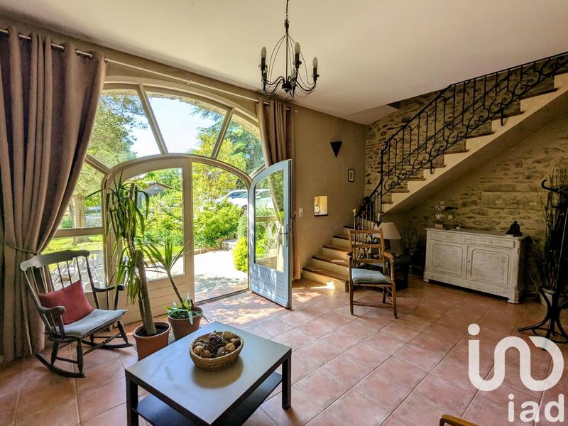 Maison - 330 m² - 10 pièces