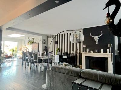 Maison - 132 m² - 6 pièces