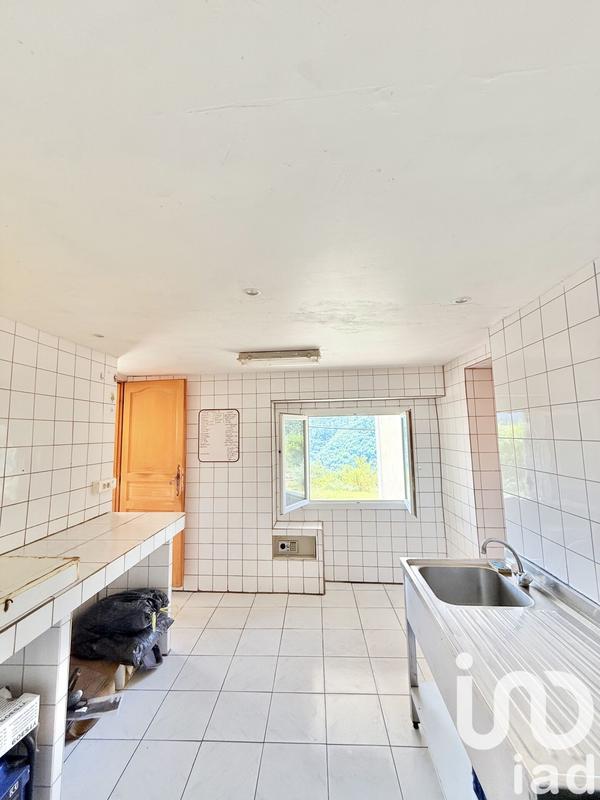 Maison - 97 m² - 5 pièces