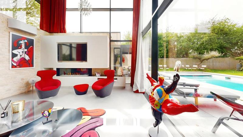 Maison - 316 m² - 8 pièces