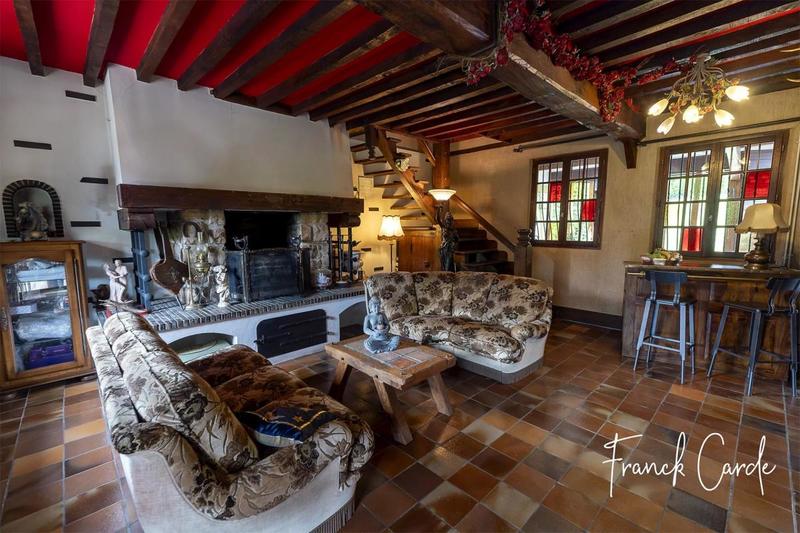 Chaumière - 170 m² - 7 pièces