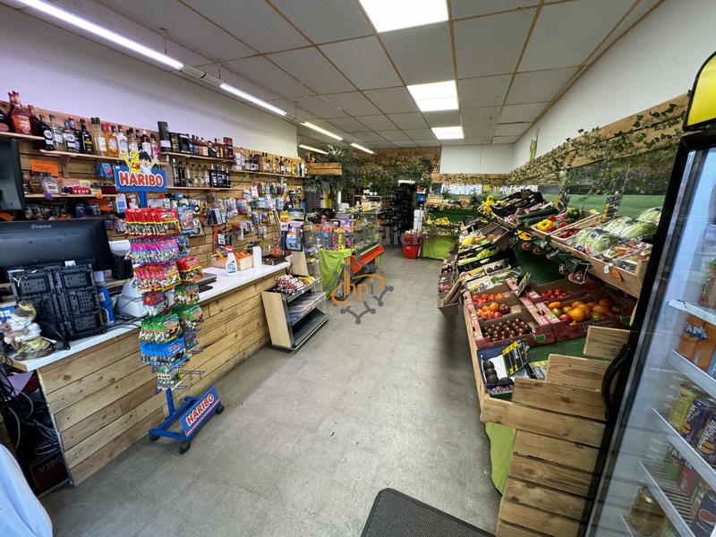 Fonds de commerce - Magasins - 140 m²