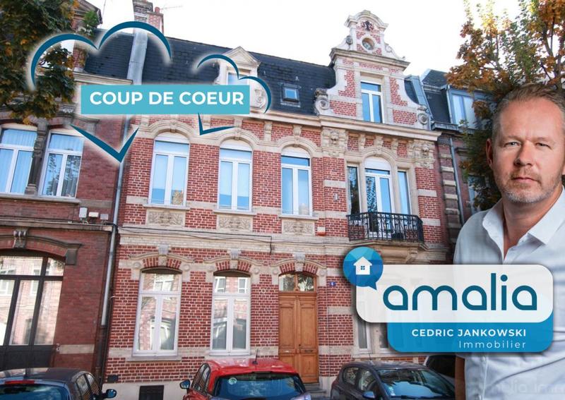 Demeure - 270 m² - 10 pièces