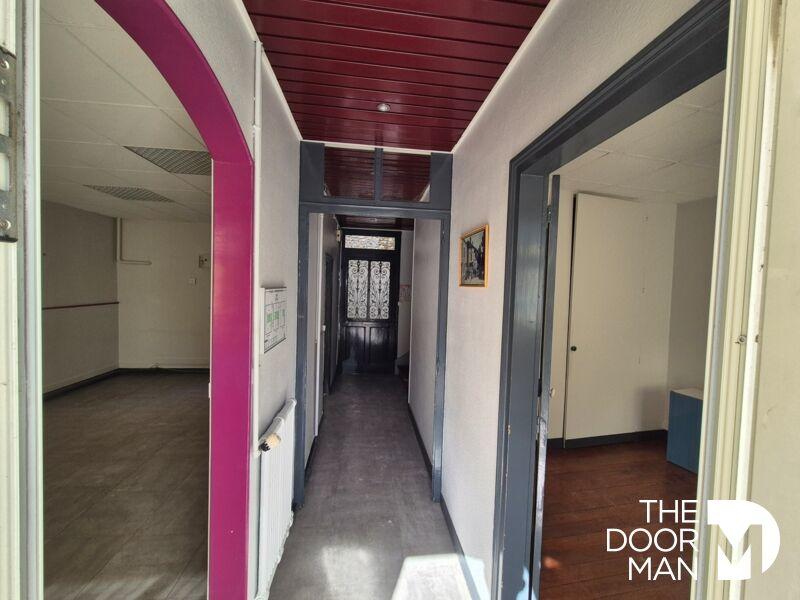 Immeuble - 136 m² - 6 pièces