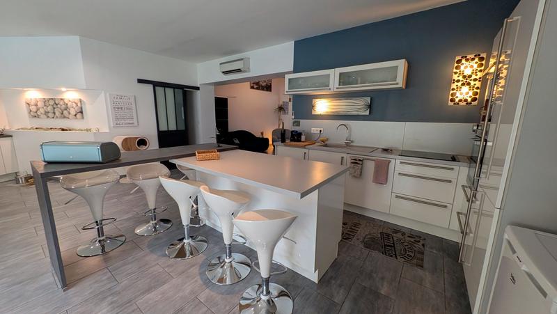 Maison traditionnelle - 167 m² - 5 pièces