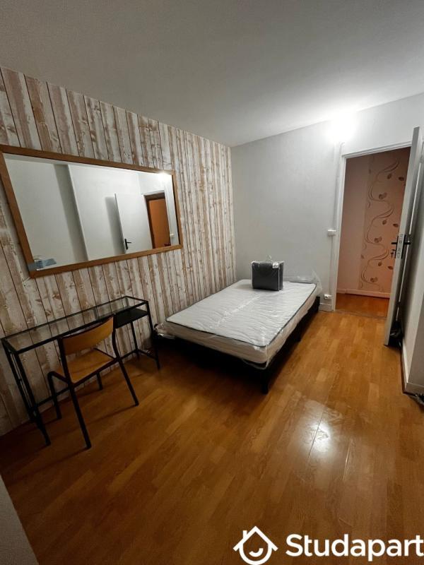 Chambre - 10 m² - 1 pièce