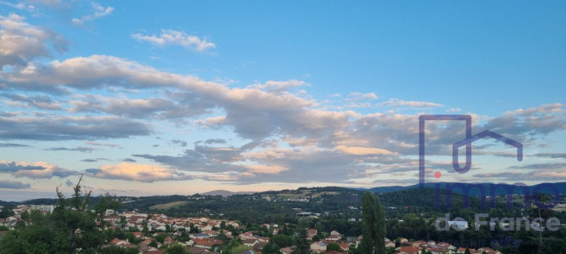 Appartement - 90 m² - 4 pièces