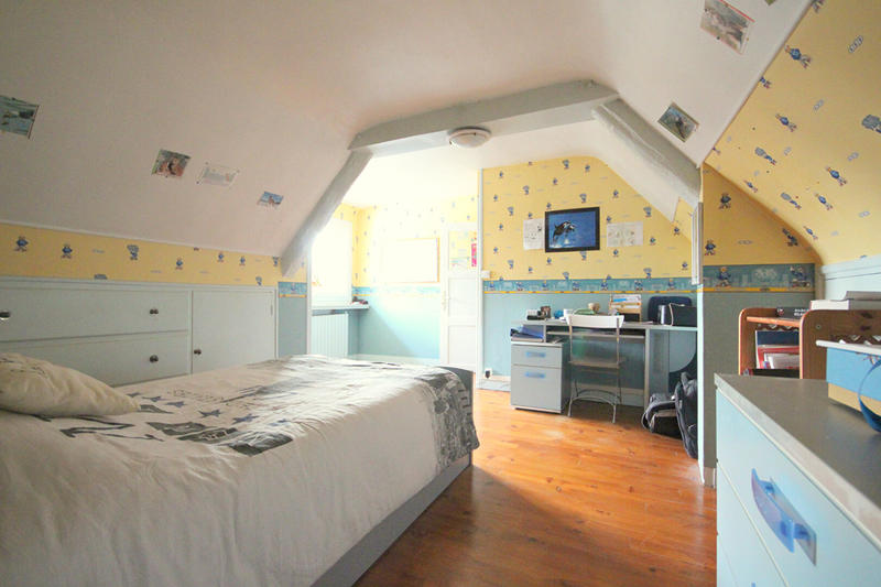 Maison - 370 m² - 11 pièces