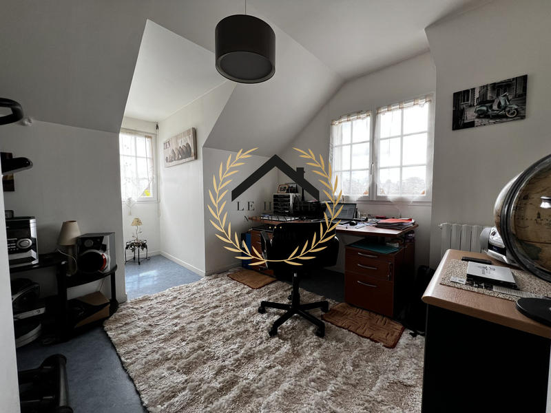 Maison traditionnelle - 139 m² - 5 pièces