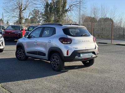 Dacia Spring Essential -23b