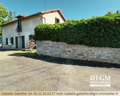 Maison en pierre - 102 m² - 4 pièces