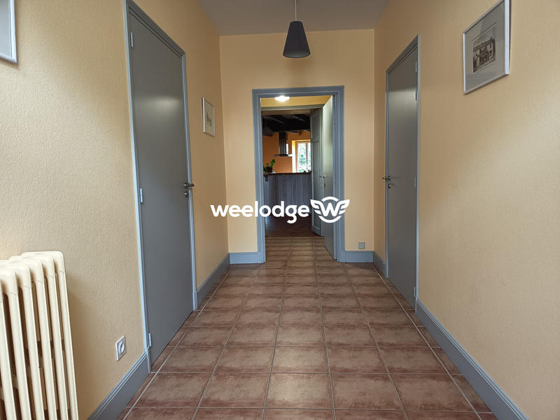 Maison - 392 m² - 15 pièces