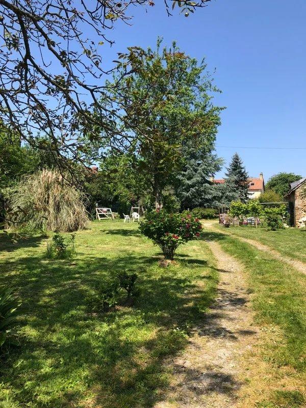 Maison - 233 m² - 8 pièces