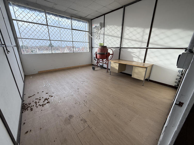 Local d'activités - 1 000 m²