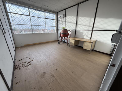 Local d'activités - 1 000 m²